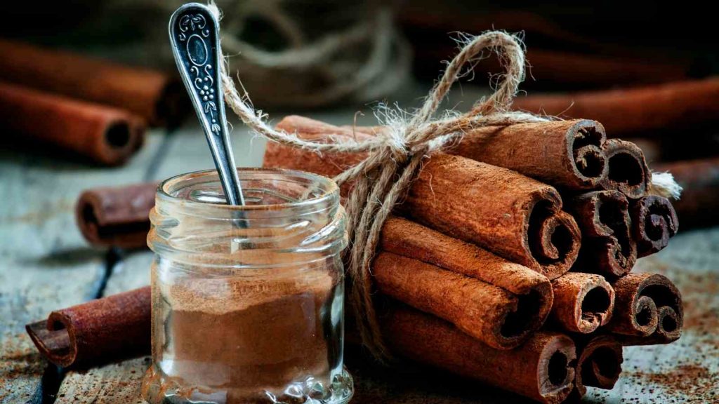 Contains antioxidants with anti-inflammatory effects - Health Benefits of Cinnamon