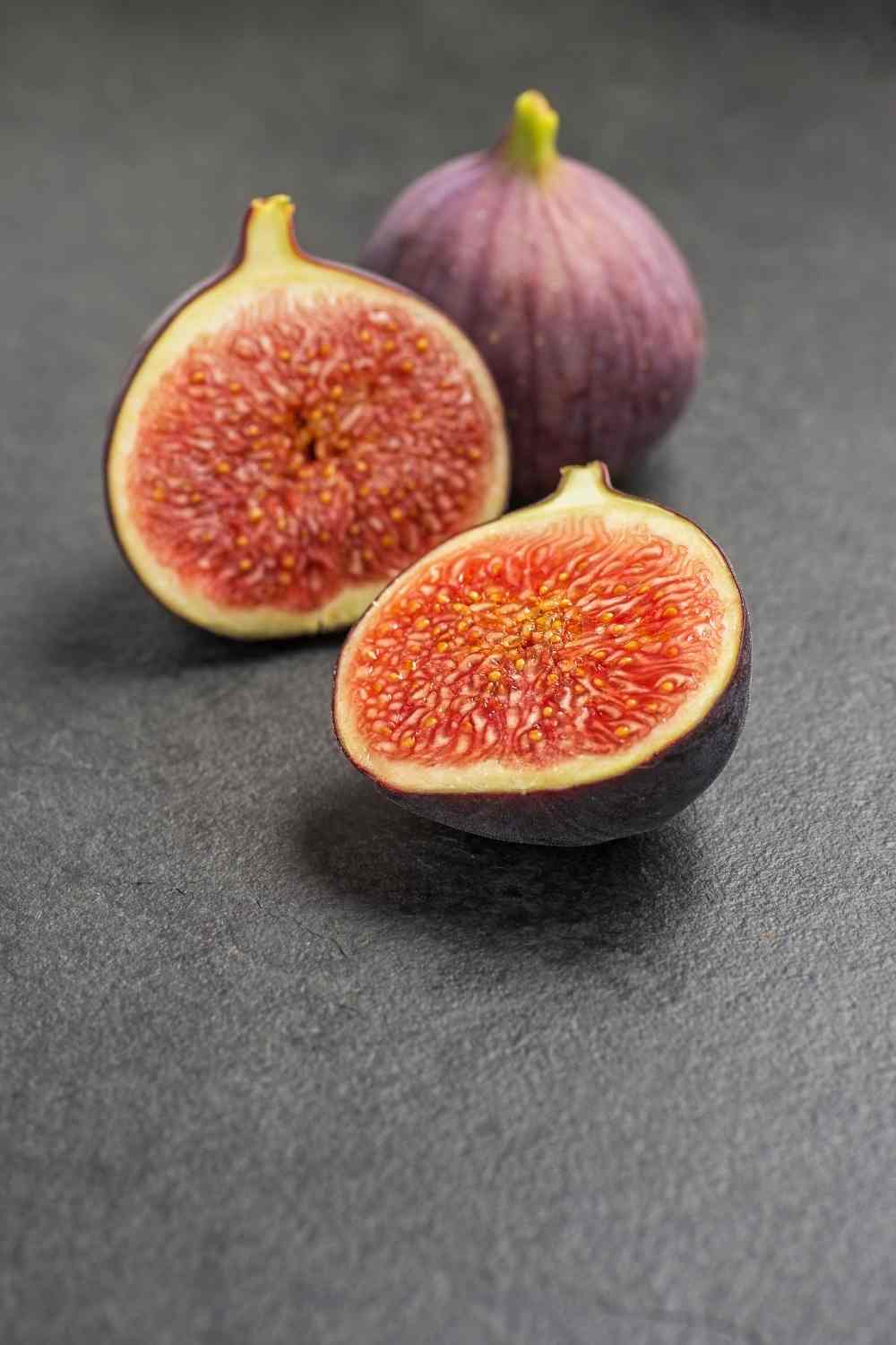 Figs may be eaten in a variety of ways