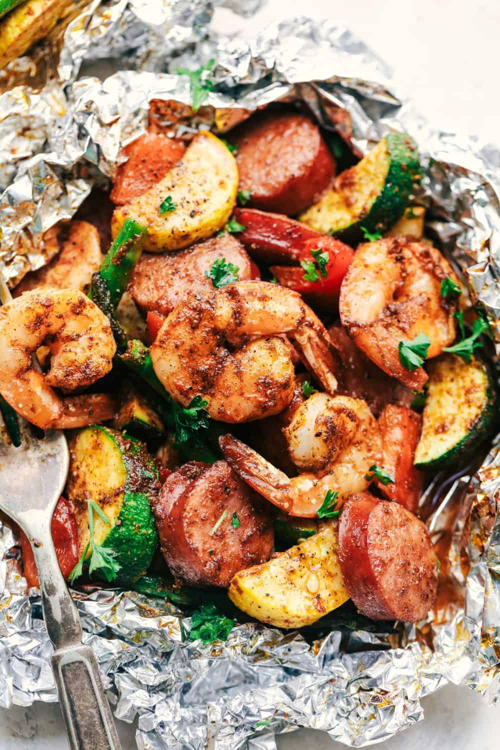 CAJUN SHRIMP AND SAUSAGE VEGETABLE FOIL PACKETS BY THE RECIPE CRITIC