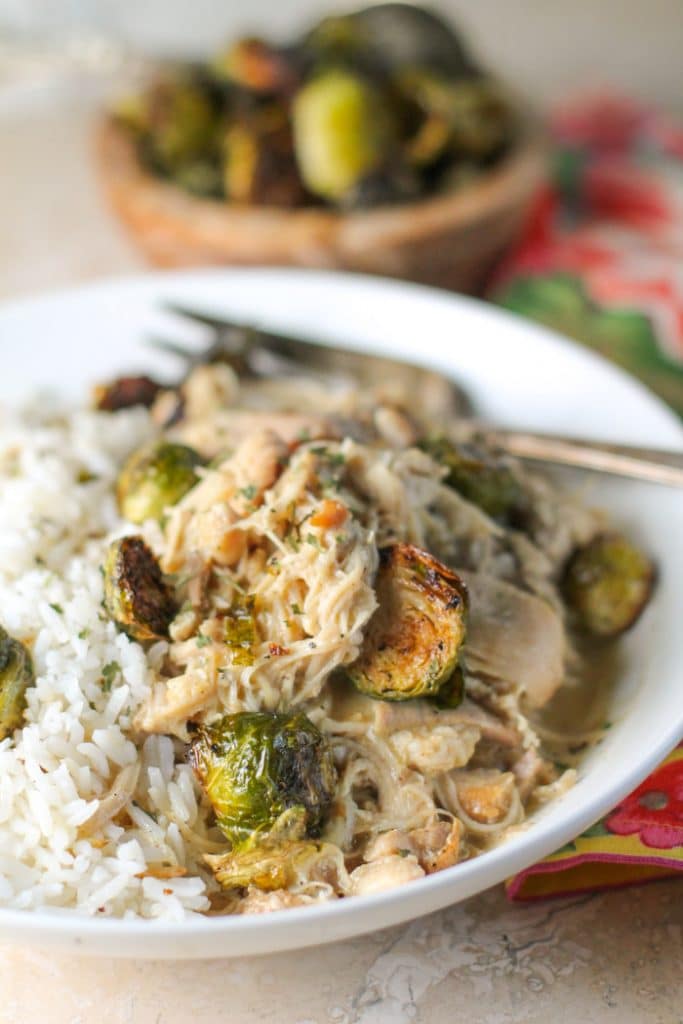 CREAMY INSTANT POT CHICKEN THIGHS