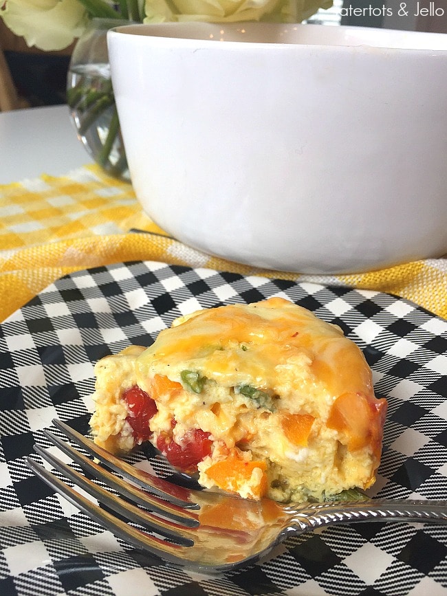 CRUSTLESS VEGGIE QUICHE