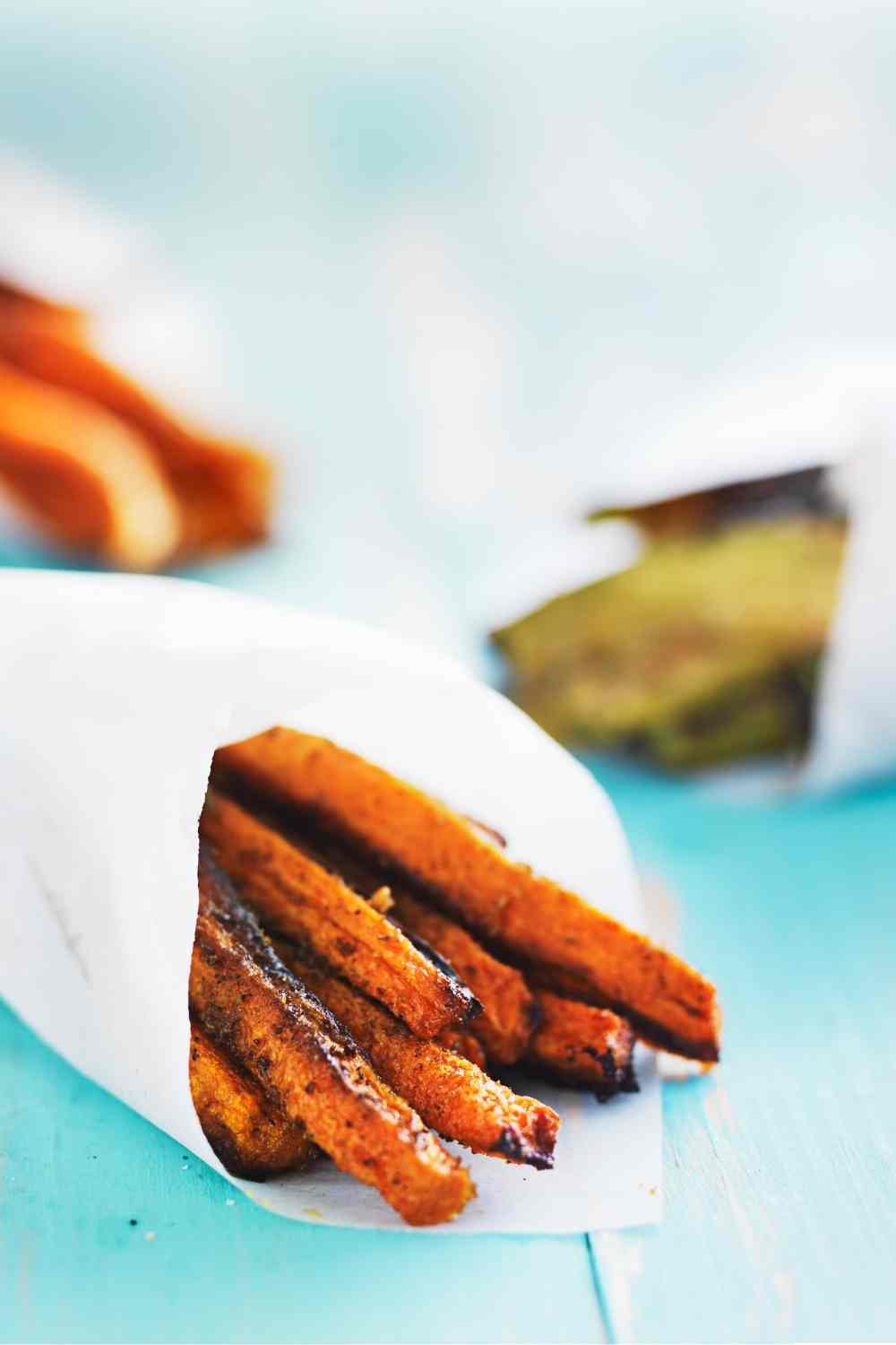 Carrot fries with curry dips
