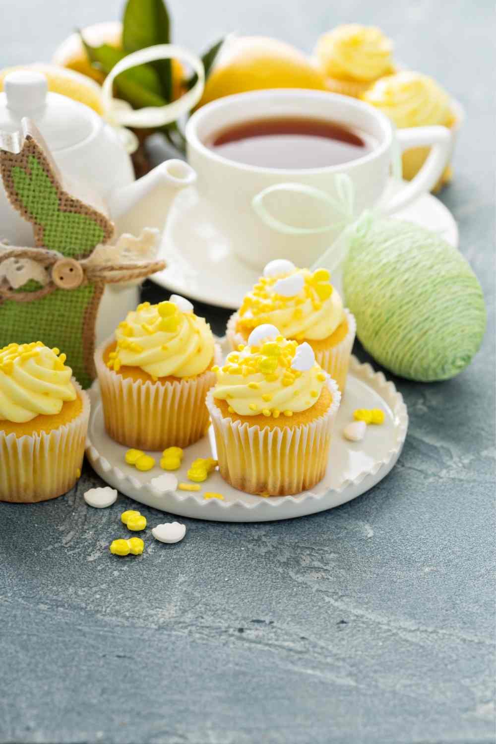 Easter lemon cupcakes