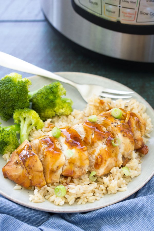 HONEY GARLIC INSTANT POT CHICKEN BREASTS