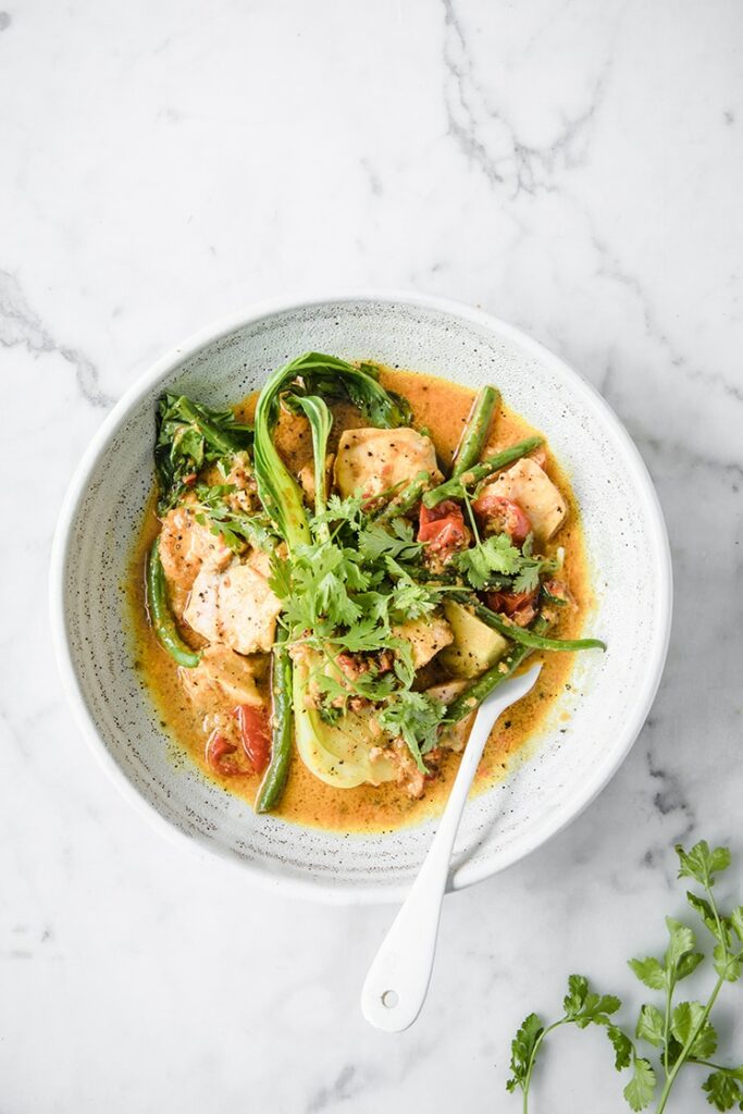 KETO SALMON COCONUT CURRY FROM REAL BALANCED