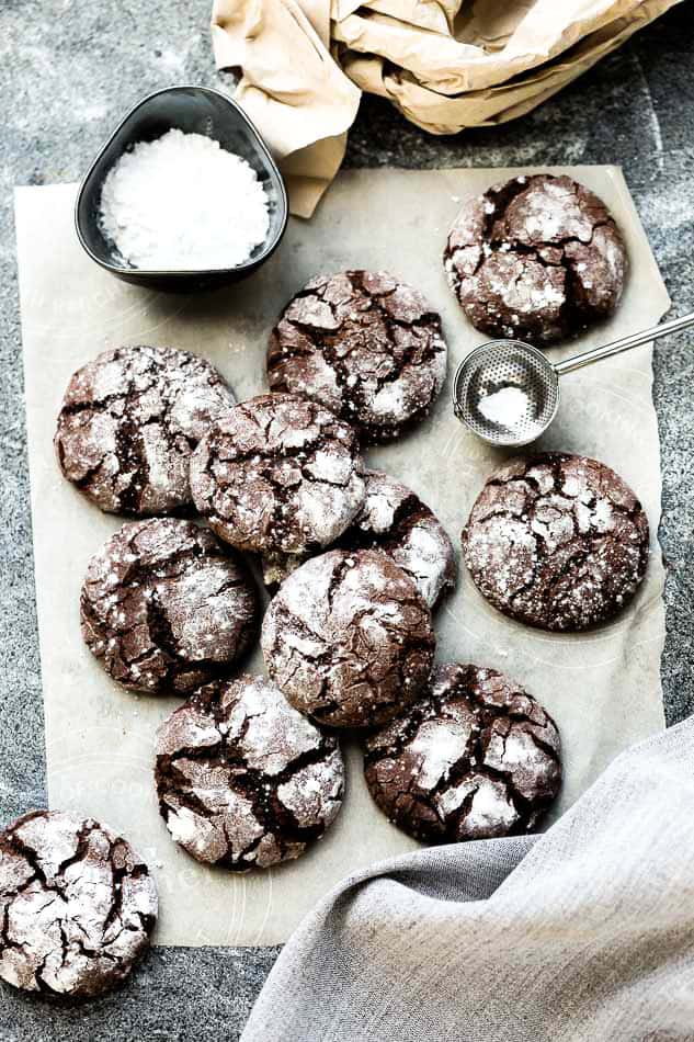 Keto Chocolate Crinkle Cookies