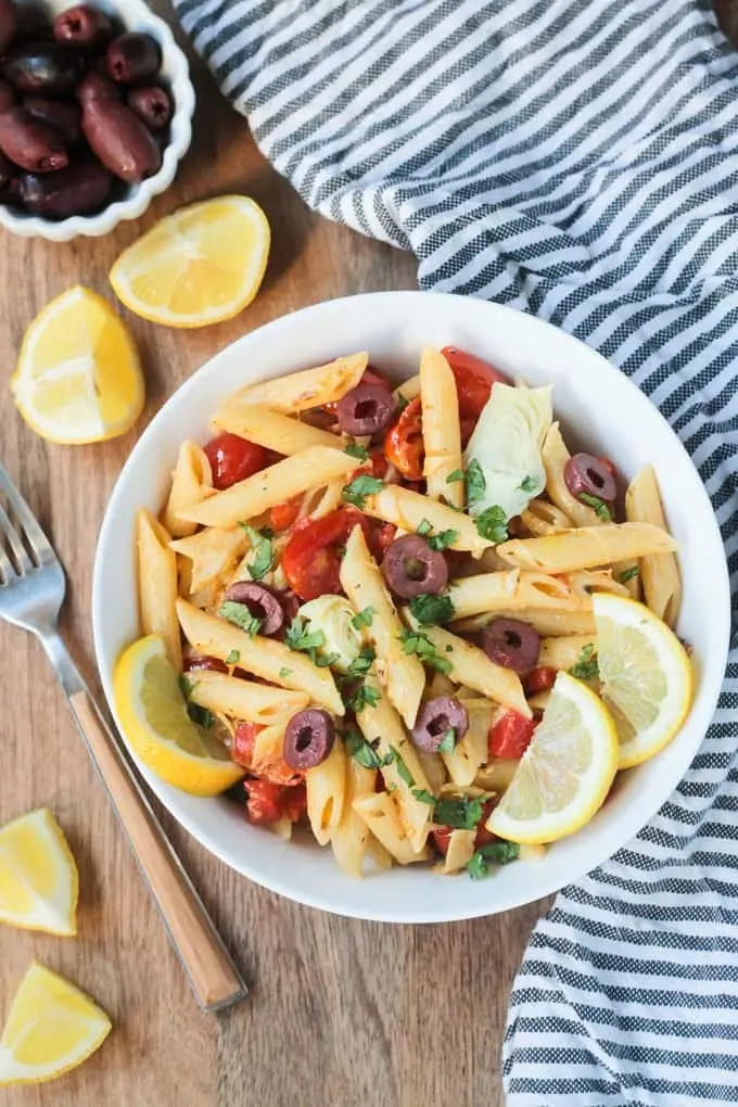 Mediterranean Pasta with Roasted Pepper and Artichokes