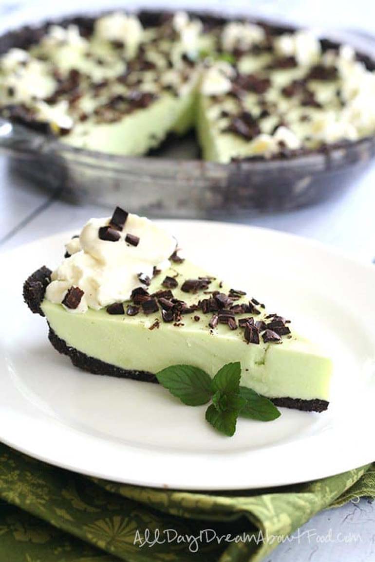 No-Bake Grasshopper Pie