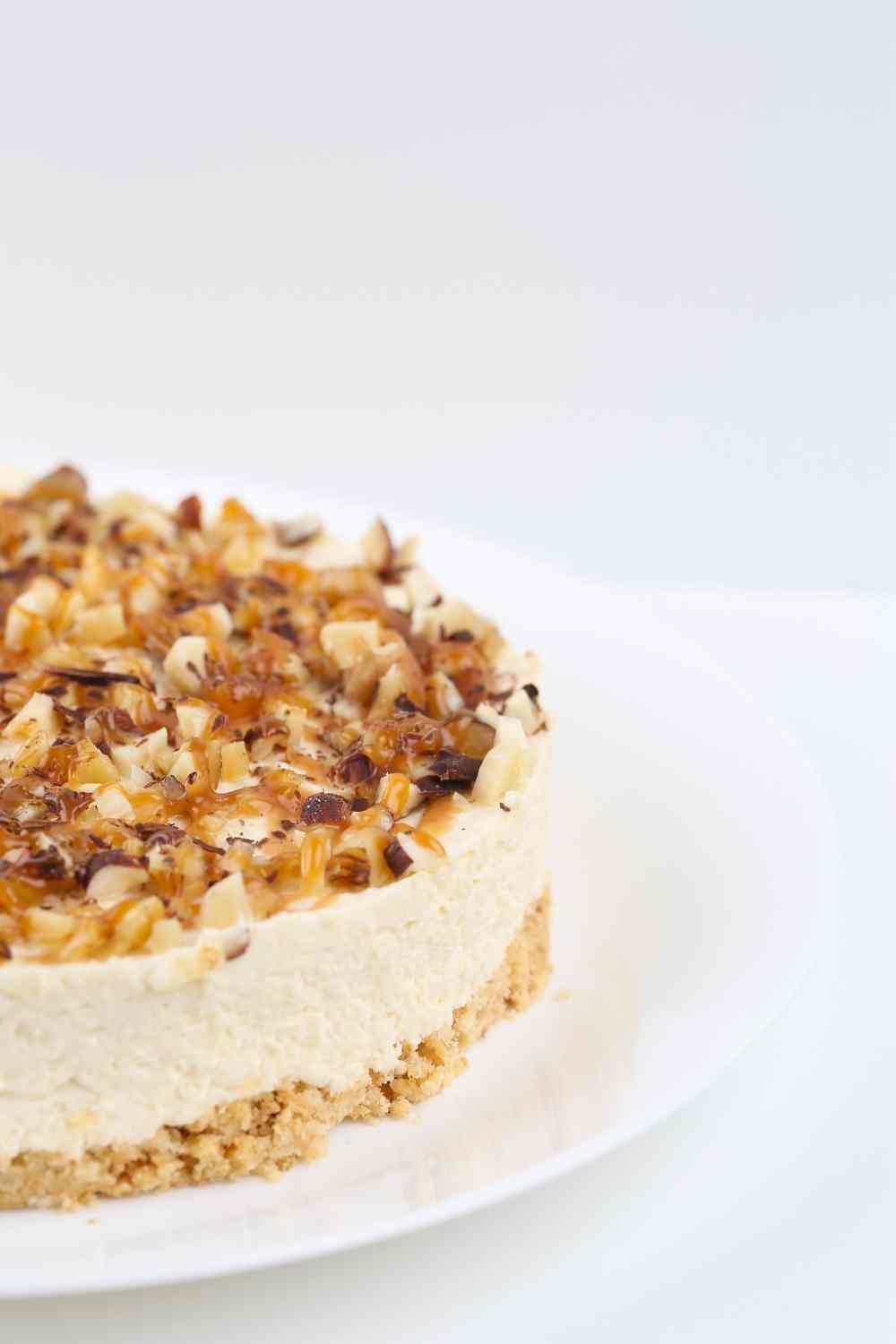 Toasted coconut cheesecake