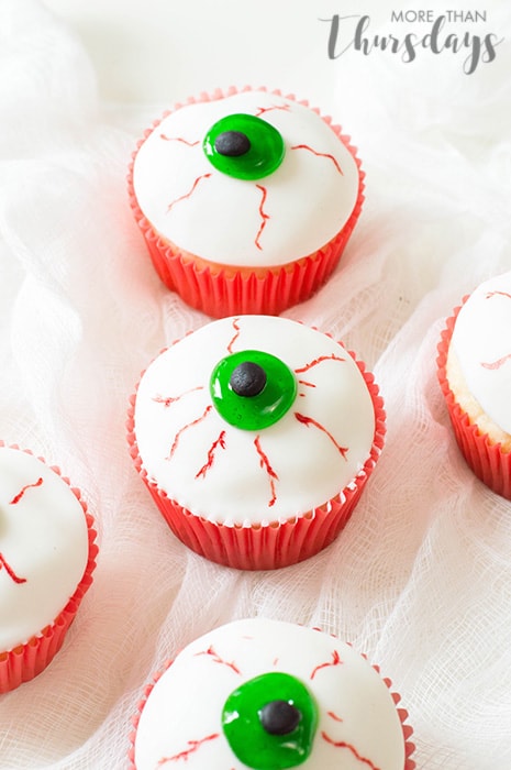 Creepy Eyeball Cupcakes