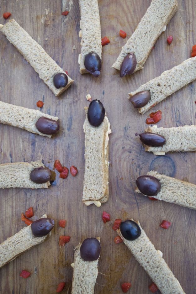 Creepy Finger Sandwiches