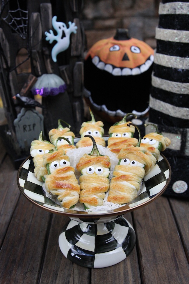 Halloween Jalapeno Popper Mummies from The Hopeless Housewife