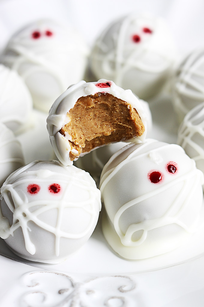 Pumpkin Cheesecake Mummy Truffles