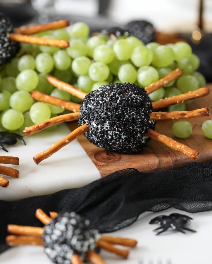 Spider Cheeseballs