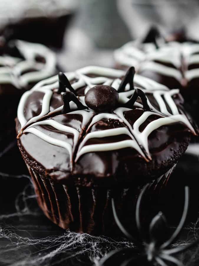 Spider Web Halloween Cupcakes