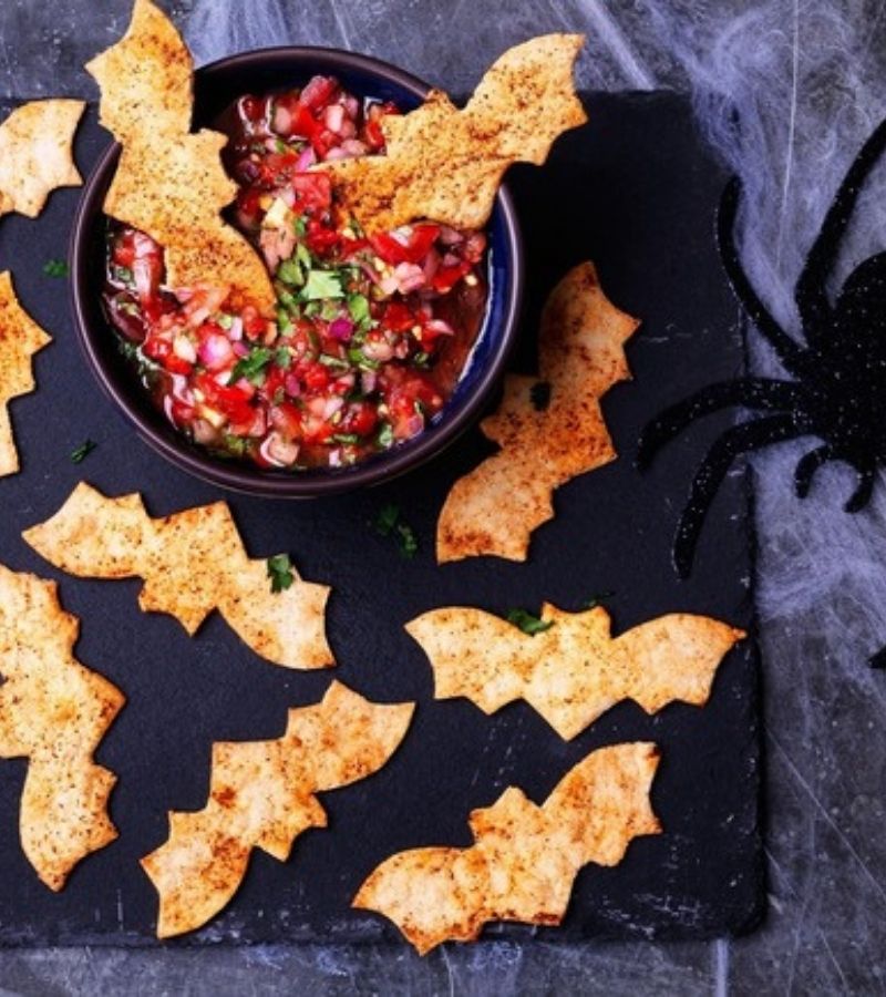 Tortilla Bats With Salsa