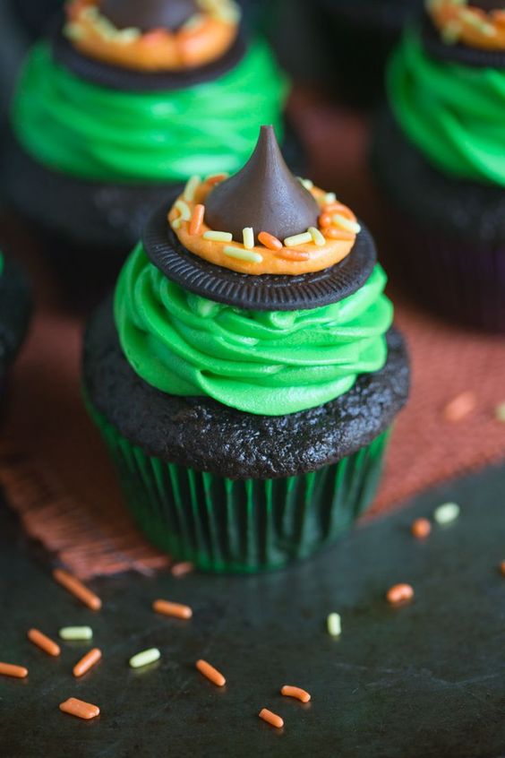 Witch Hat Cupcake