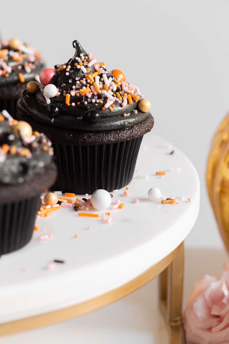 Black velvet cupcakes