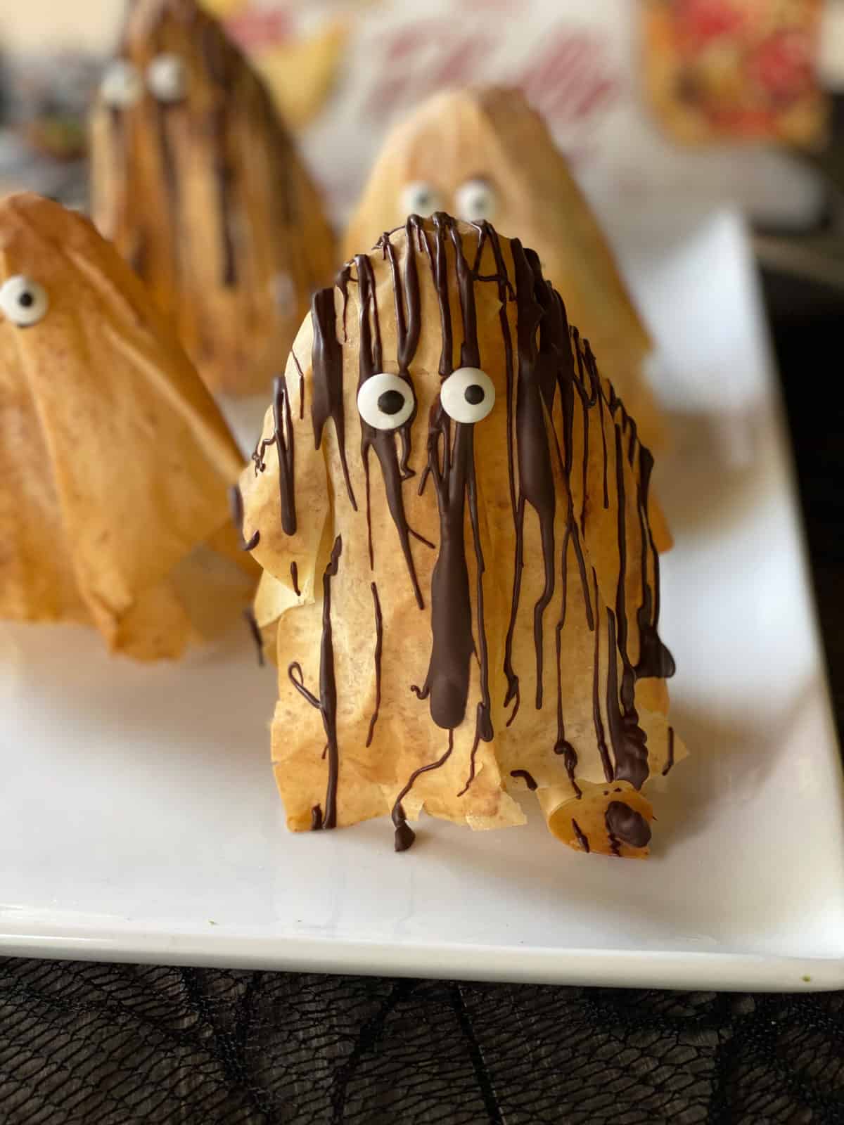 Phyllo pastry ghosts