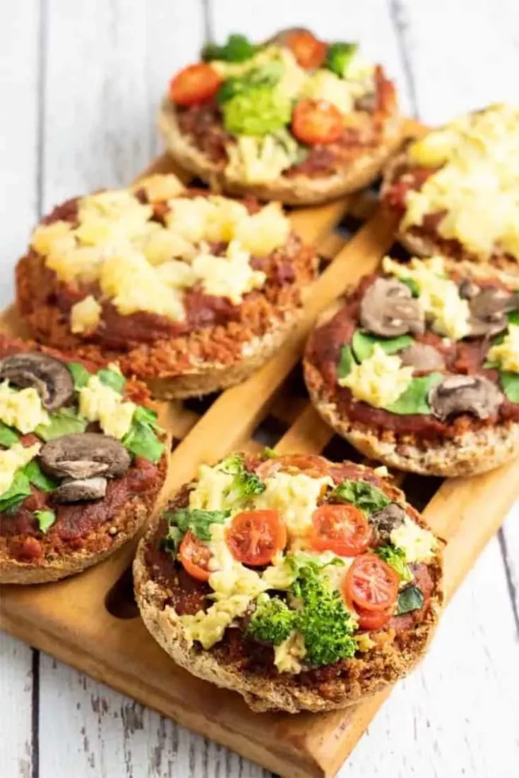 English Muffin Mini Veggie Pizzas